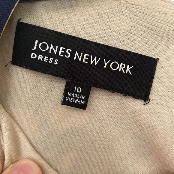 Jones New York bold print dress with pockets - Picture 3 of 6